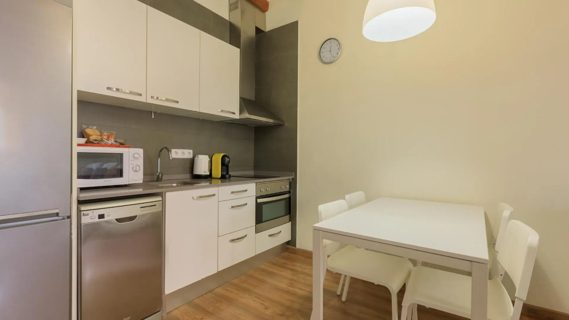 Apartment Housalia Gracia Barcelona
